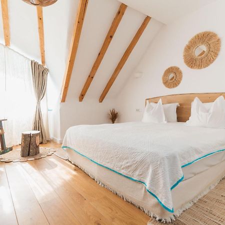 5 Chirpici - Small Traditional Resort Murighiol Ngoại thất bức ảnh