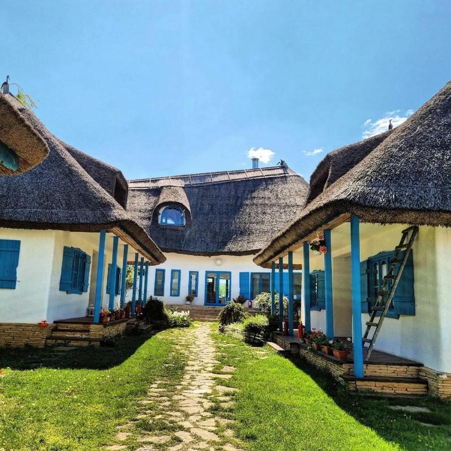5 Chirpici - Small Traditional Resort Murighiol Ngoại thất bức ảnh